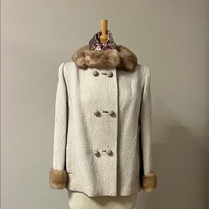 Vintage Elegant Cream Double-Breasted Coat with Fur Trim
